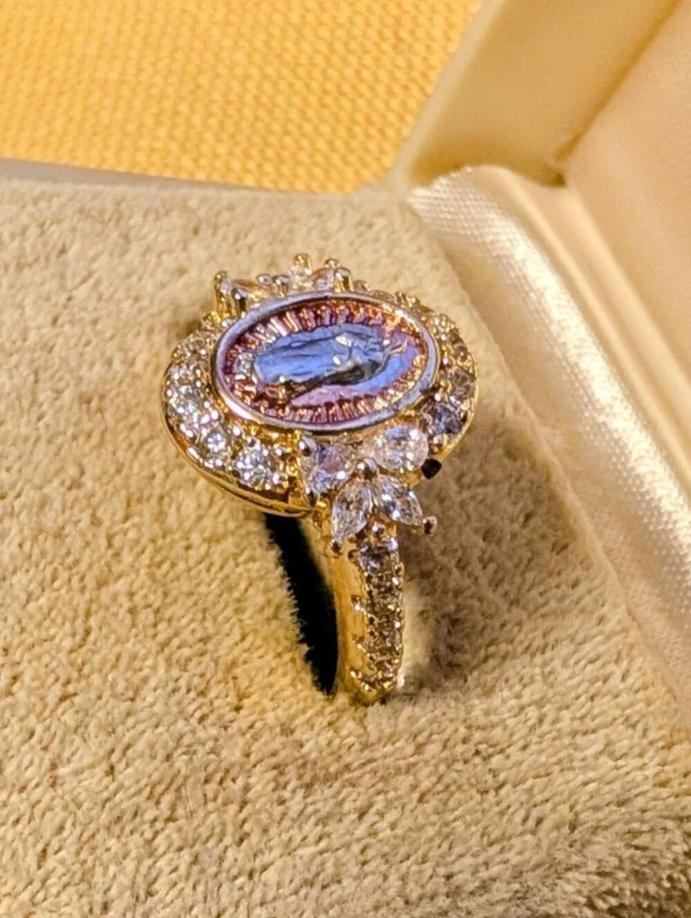 Estate precious beautiful